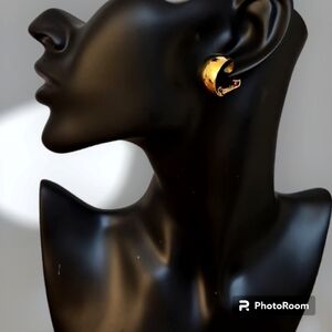 3/$30 VTG Goldtone Chunky Clip-on Hoop Earrings